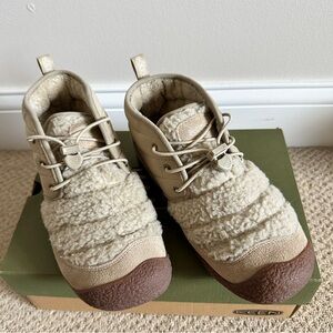 Keen women Howser II Chukka, Fuwafuwa Safari ankle boot SZ 8